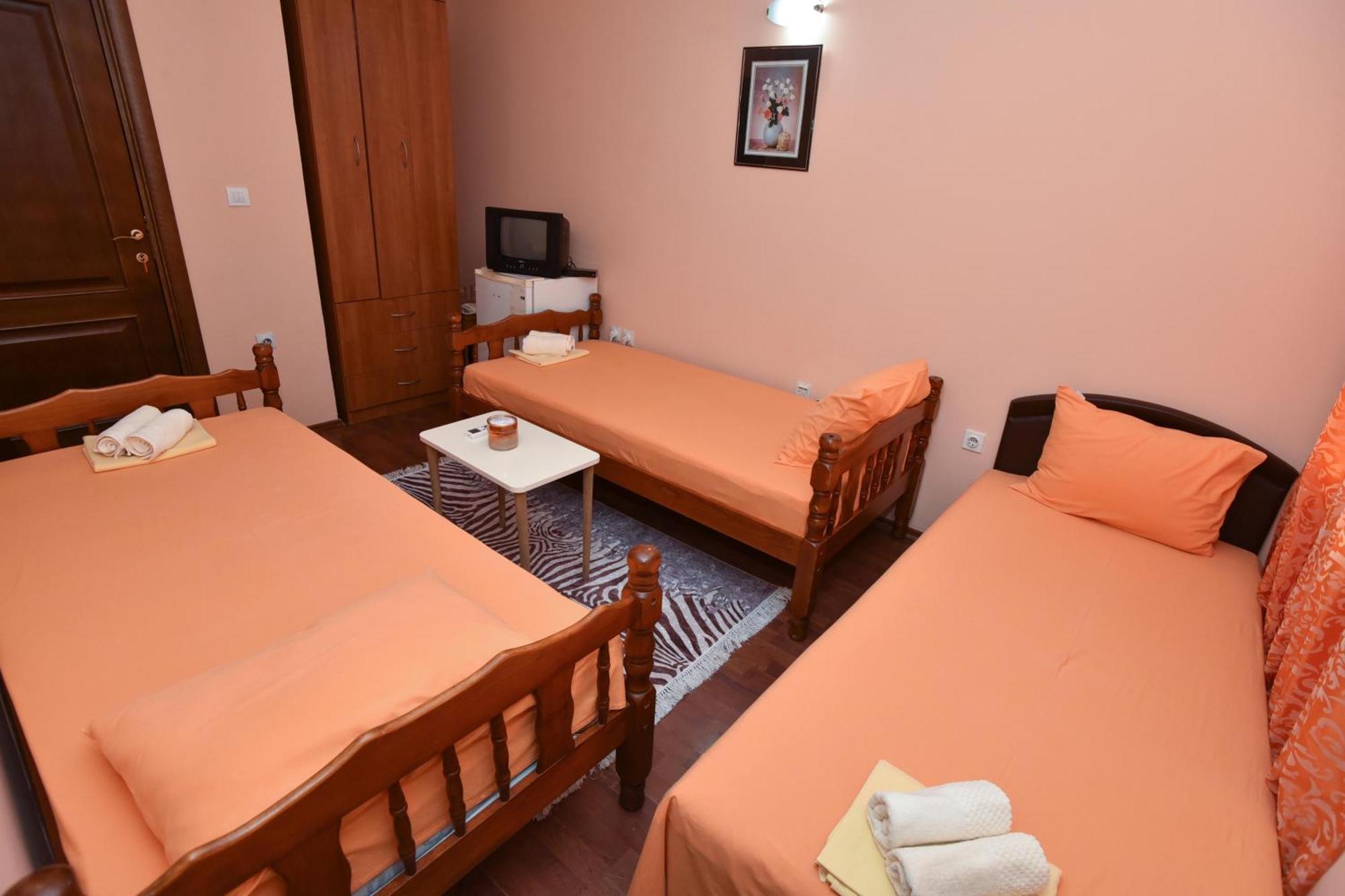 Petrovac Vila Apartments Lidija מראה חיצוני תמונה
