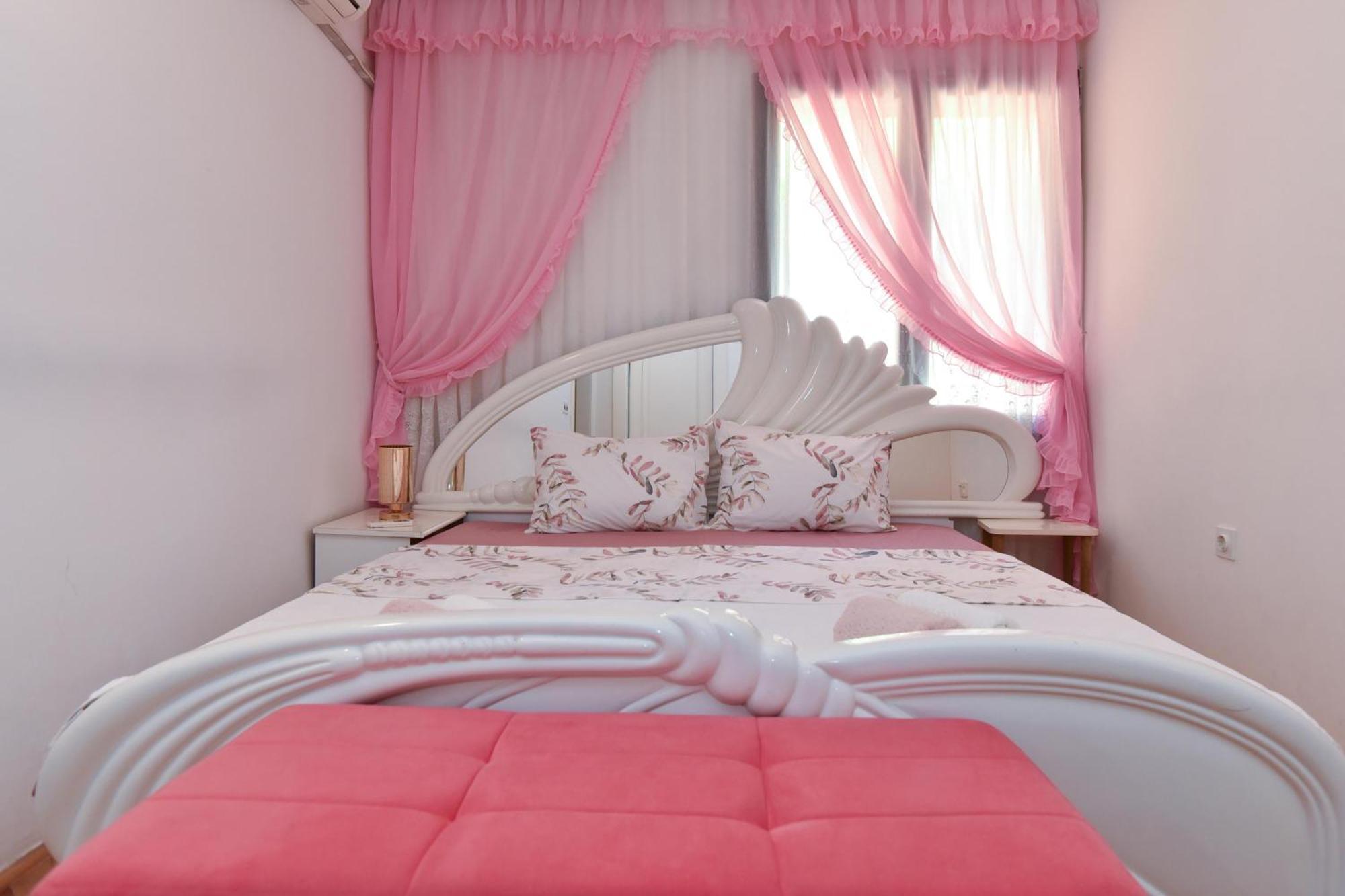Petrovac Vila Apartments Lidija מראה חיצוני תמונה