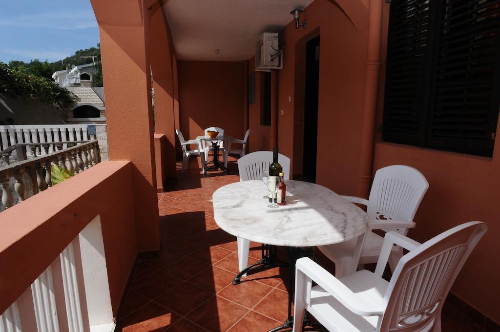 Petrovac Vila Apartments Lidija מראה חיצוני תמונה